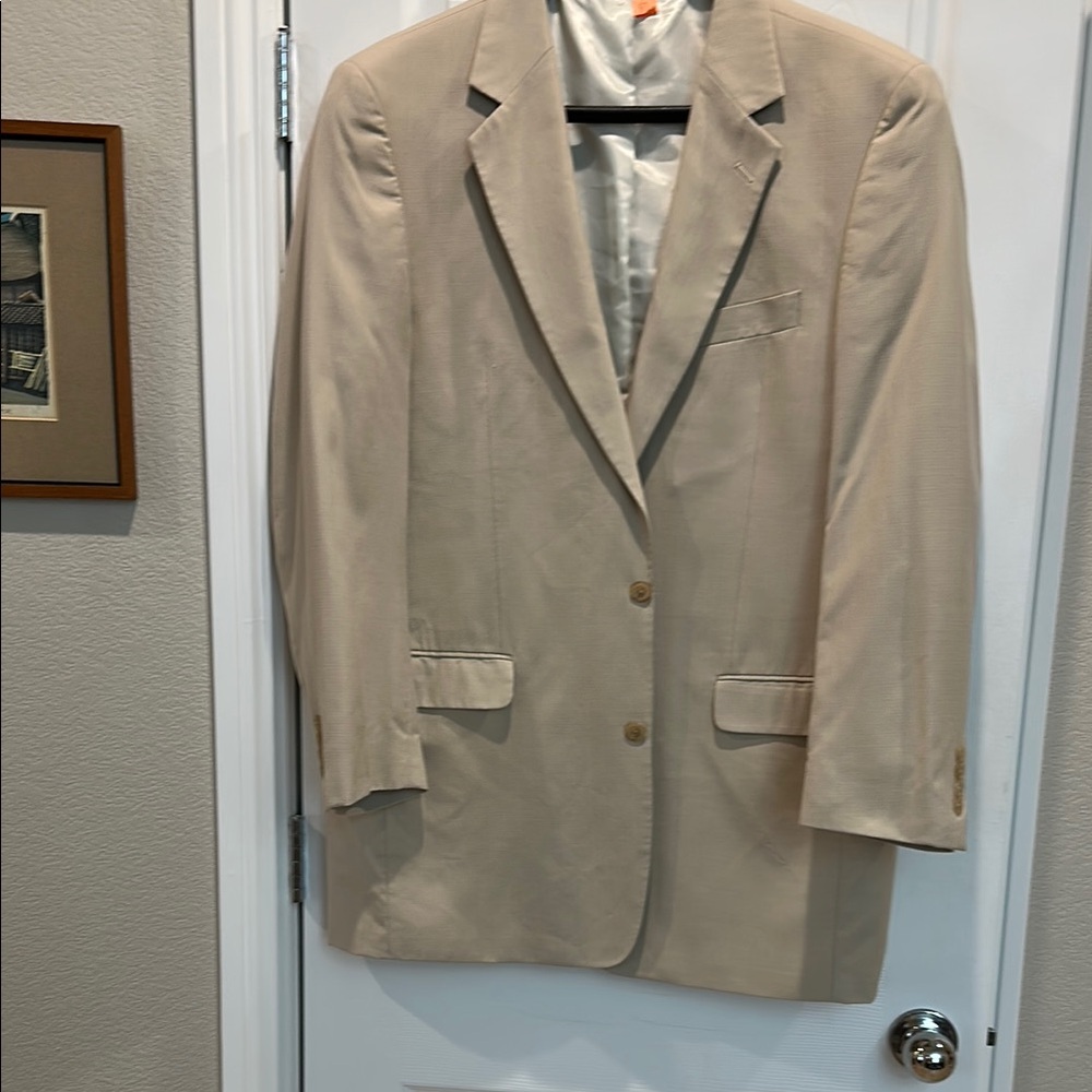 46 long Geoffrey Beene British tan Blazer